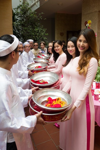 Cho Thuê Trang Phục Biểu Diễn Giá Rẻ Số 1 Tại Kim Khôi Shop