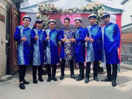áo dài nam bưng quả tại Ấn Tượng Hà shop