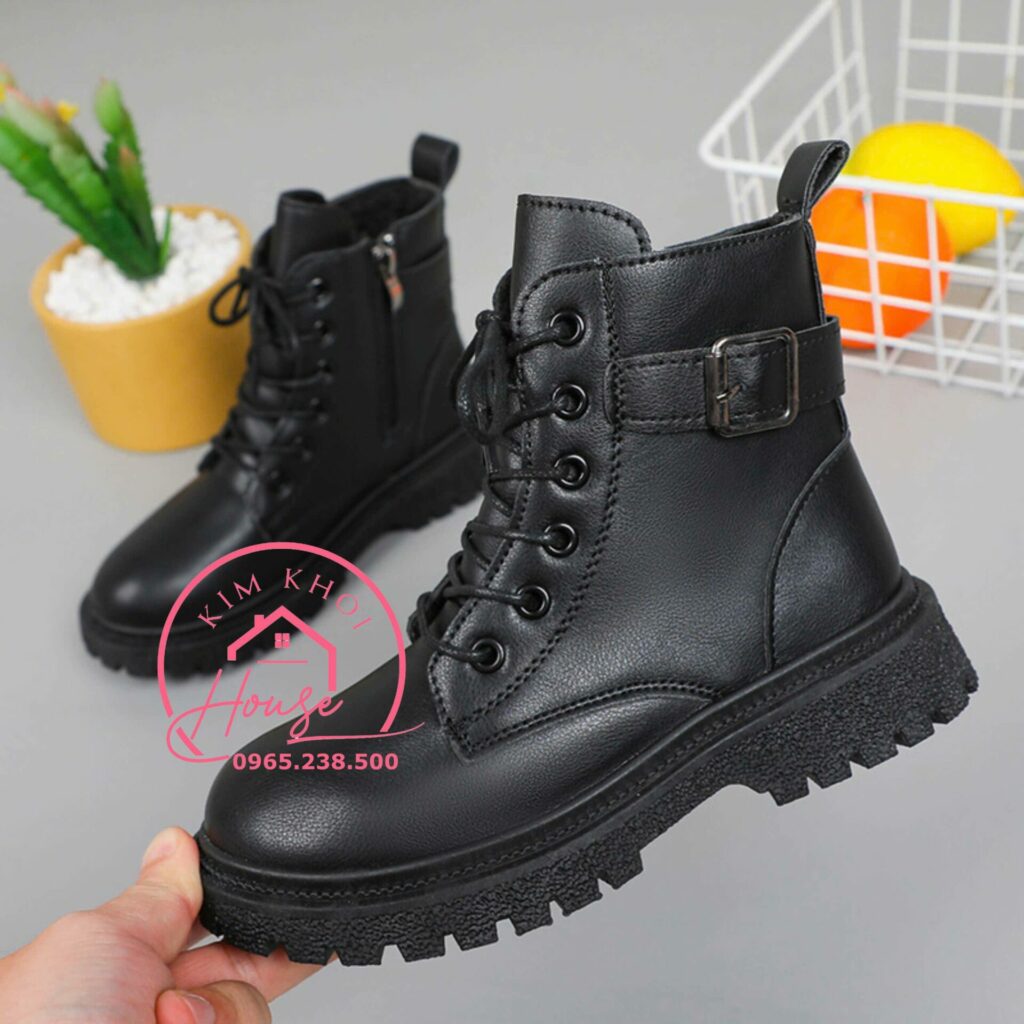 GIÀY BOOT NỮ CỔ NGẮN MÀU ĐEN